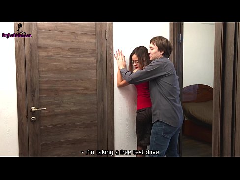 ❤️ Sexy eiendomsmegler rykker sensuelt hennes fitte og knuller mens hun selger leiligheten hennes - Krempai ❌ Russisk porno hos oss no.pornochaturbate.ru ️❤