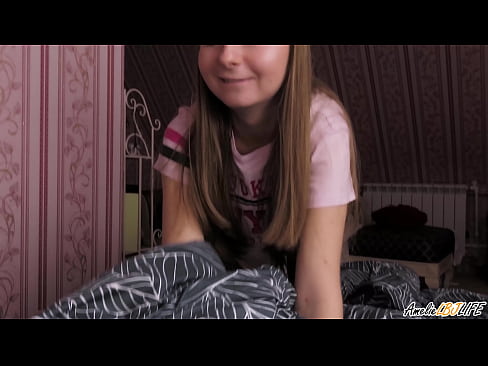 ❤️ Blondie suger BFF's dypt og får sperm i munnen ❌ Russisk porno hos oss no.pornochaturbate.ru ️❤
