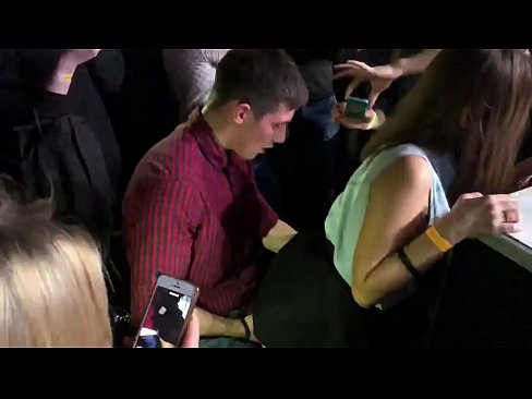 ❤️ Ekte sex på en russisk nattklubb. 18 år gammel russisk jente i anus og vagina knullet på en nattklubb ❌ Russisk porno hos oss no.pornochaturbate.ru ️❤