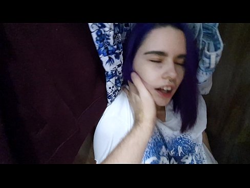 ❤️ Fant min søster i skapet og hjalp henne med å komme ❌ Russisk porno hos oss no.pornochaturbate.ru ️❤